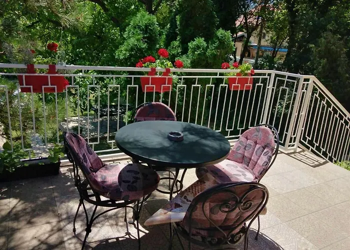 Beautiful House * Kamanc