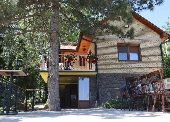 Beautiful House Kamanc